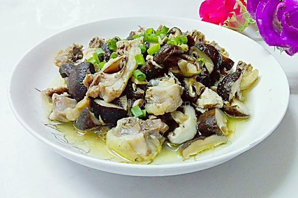 冬菇蒸鸡（蒸蒸日上）的做法图解7