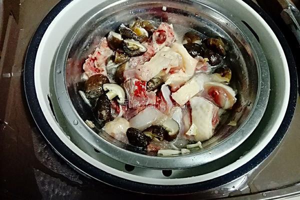 冬菇蒸鸡（蒸蒸日上）的做法图解5