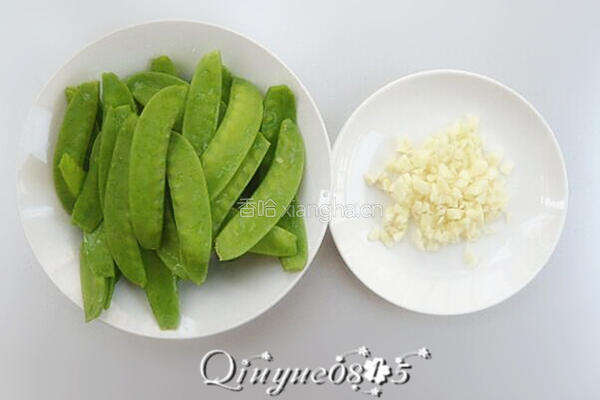 蒜香荷兰豆的做法图解2