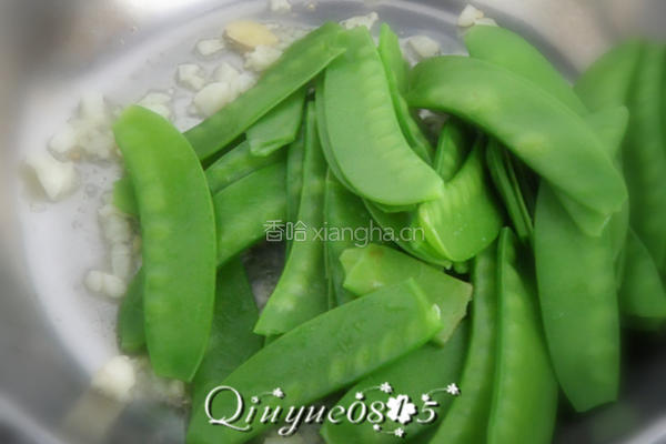 蒜香荷兰豆的做法图解6