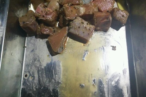 蒜子烧牛腱的做法图解2