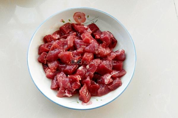 菠萝咕咾肉的做法图解1