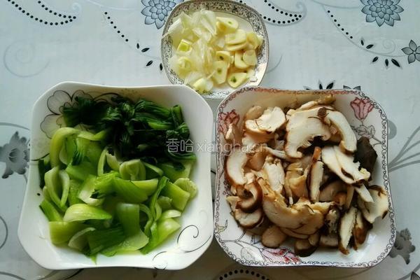 耗油香菇炒油菜的做法图解2