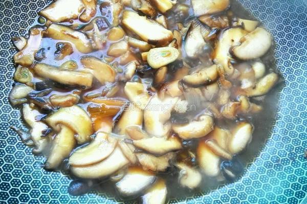 耗油香菇炒油菜的做法图解5