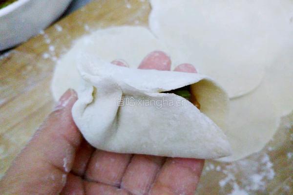鱿鱼三鲜馅儿饺子的做法图解17