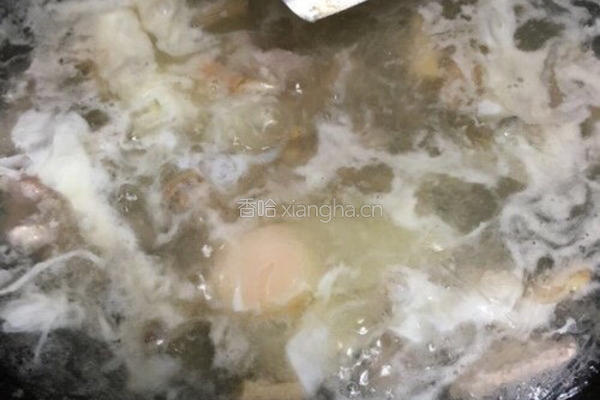 沙虫鸡蛋面的做法图解5