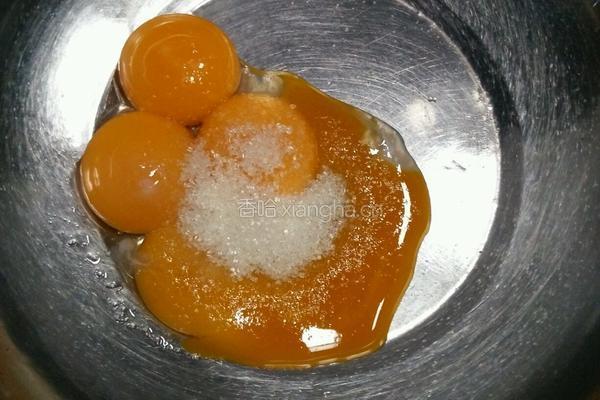 葡萄干蛋糕卷的做法图解3