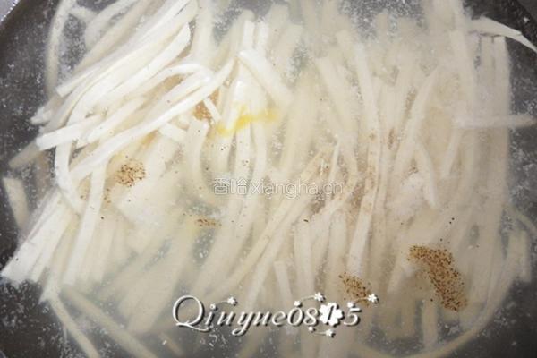 银丝豆腐蛋花羹的做法图解3