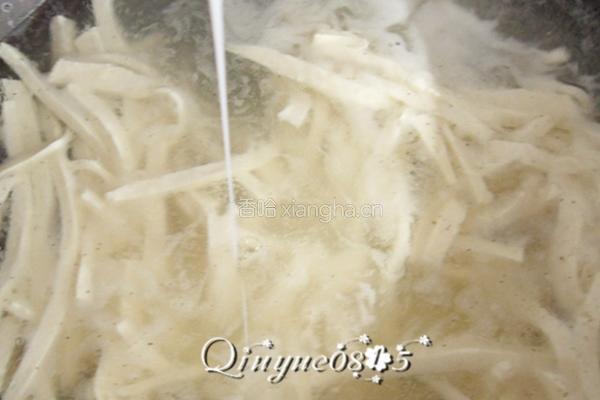 银丝豆腐蛋花羹的做法图解4