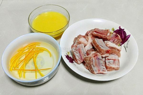 香橙排骨的做法图解1
