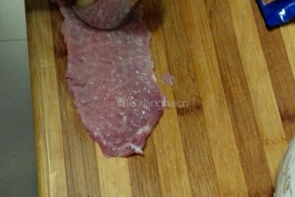 祝（猪）福新年，幸福满溢——爆浆猪扒的做法图解2