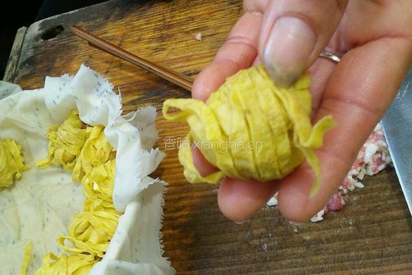 金玉满堂（蛋皮卷）的做法图解6