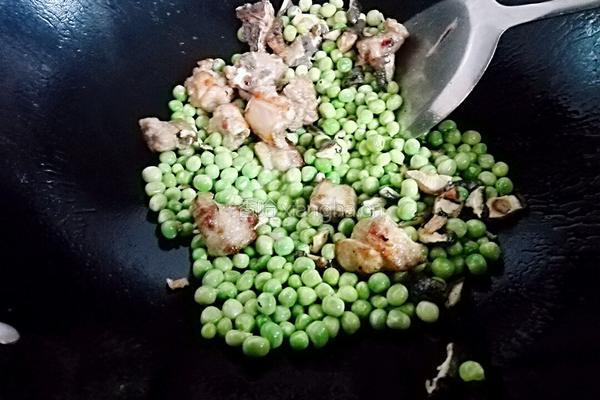 碗豆排骨饭的做法图解7