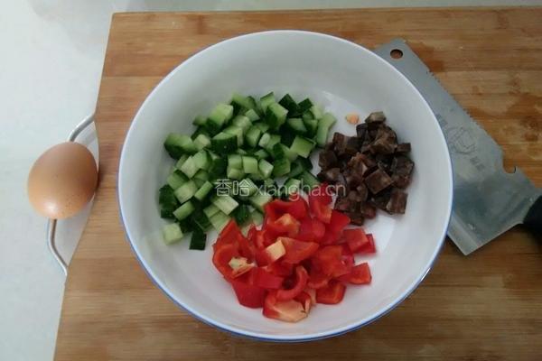 蔬菜蛋炒饭的做法图解2