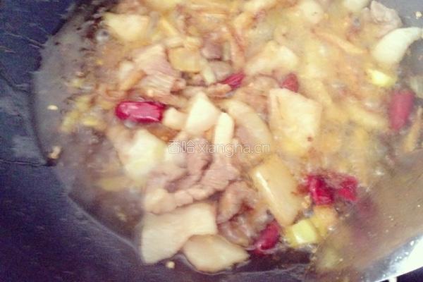 杏鲍菇炒肉的做法图解5