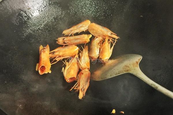 虾头豆腐汤的做法图解3