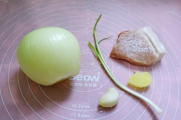 洋葱炒肉丝的做法图解1