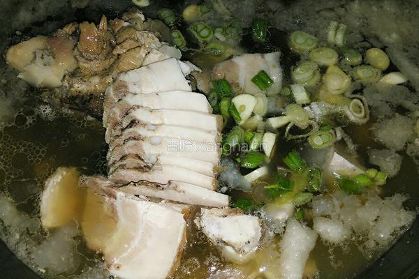 酸菜汆白肉的做法图解4