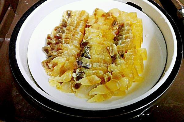 蒸腊肉的做法图解3