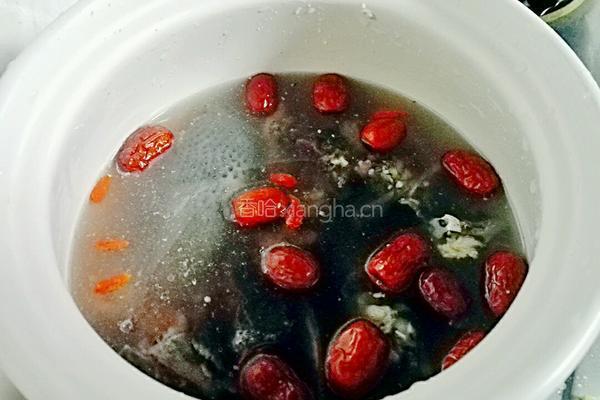 鹿茸乌鸡汤的做法图解4