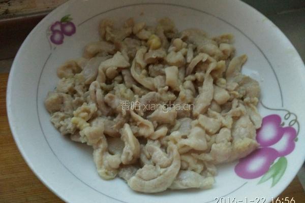 鸡丝茶树菇的做法图解3