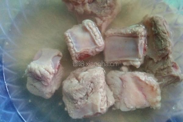 罗卜排骨汤的做法图解3