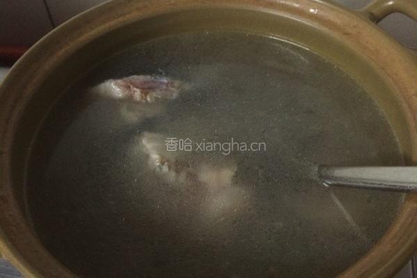 鱼头菜心汤的做法图解5