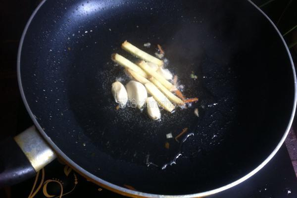 白菜肉丝面的做法图解3