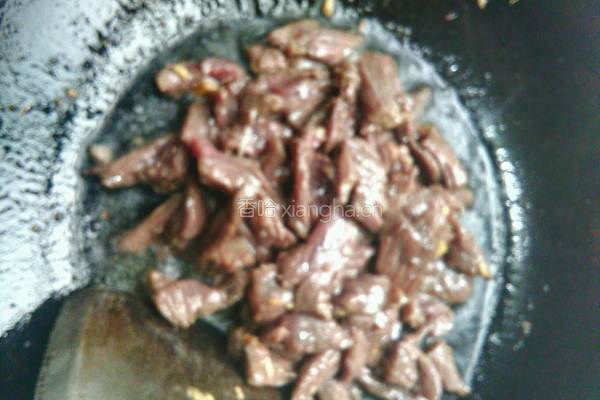 冬笋炒牛肉的做法图解3