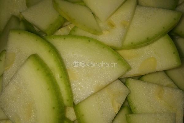 西葫芦炒肉的做法图解1