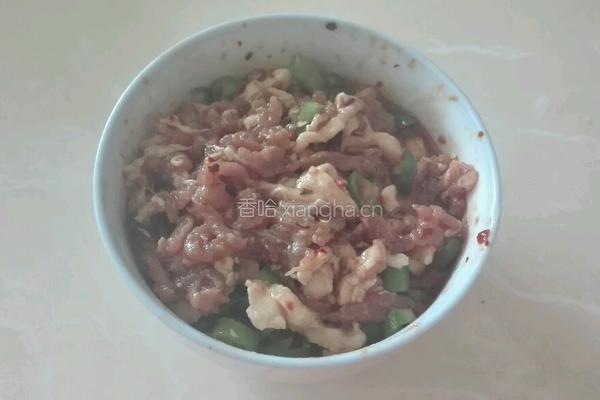 韭黄肉丝的做法图解3