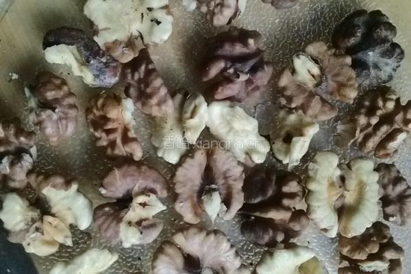 核桃木耳炒肉片的做法图解5