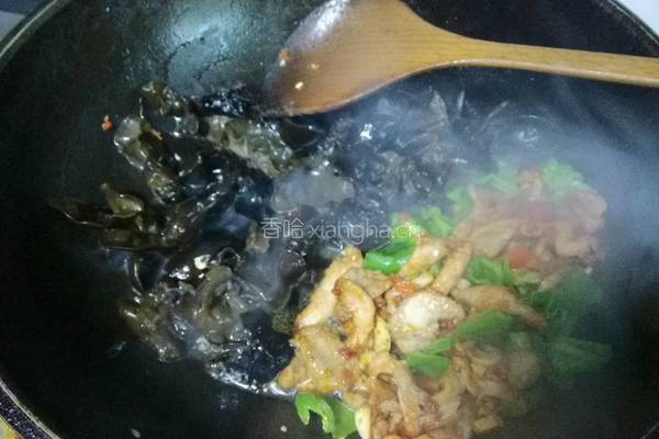 核桃木耳炒肉片的做法图解9