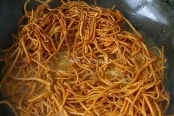 虫草花炒虾仁的做法图解3
