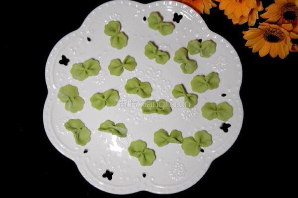 菠菜蝴蝶面的做法图解8