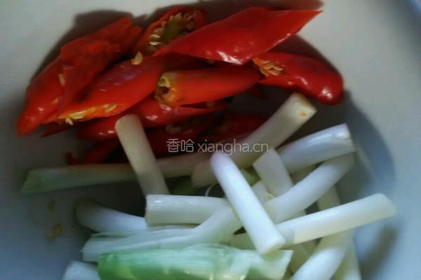 炒鸡丁的做法图解2