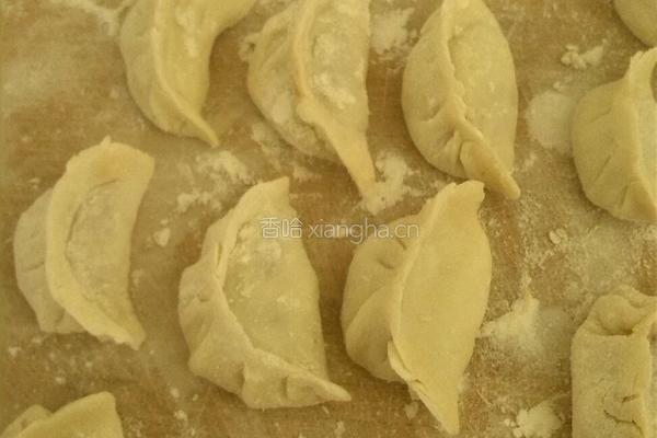 鲜虾馄饨（鲜虾、猪肉、玉米粒、胡萝卜）的做法图解9