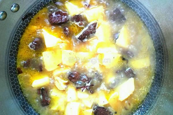 土豆烧肉的做法图解6