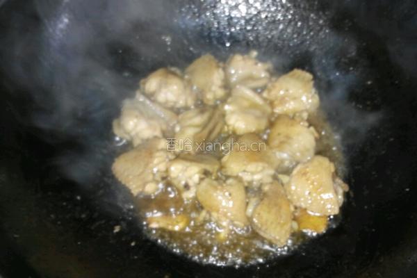 土豆烧鸡翅的做法图解3