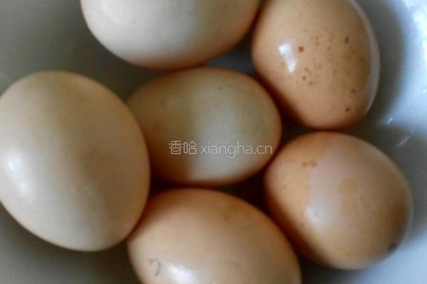糖醋排骨虎皮蛋的做法图解1