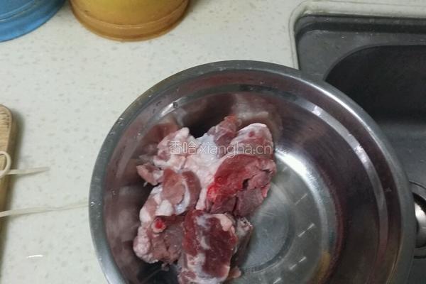 韭香茄子打卤面的做法图解1