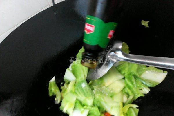 小龙利鱼干炒大白菜的做法图解8