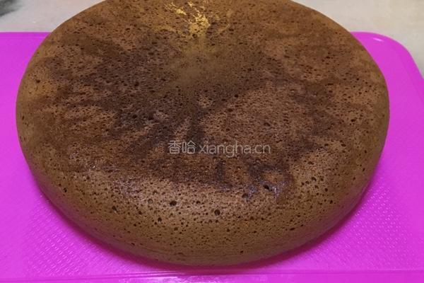 一学就会的简单电饭锅巧克力蛋糕的做法图解9