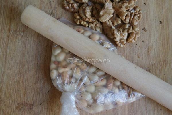 麦芽牛轧糖的做法图解2