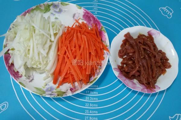 豆皮包菜的做法图解2