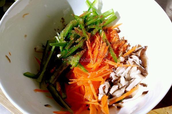 蔬菜鸡蛋饼的做法图解4