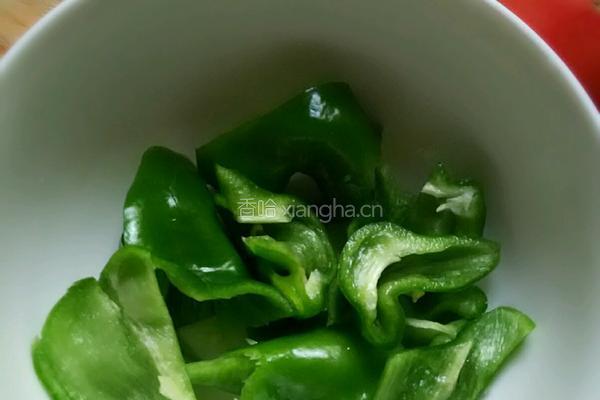 土豆烧鸡块的做法图解2