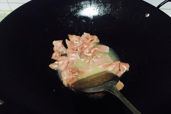 沙茶牛肉爆青椒的做法图解6