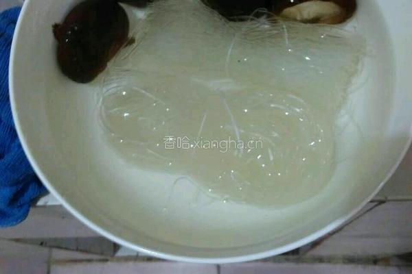 砂锅酸菜白肉的做法图解9