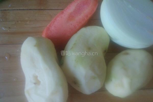 素炒圆葱土豆片的做法图解1